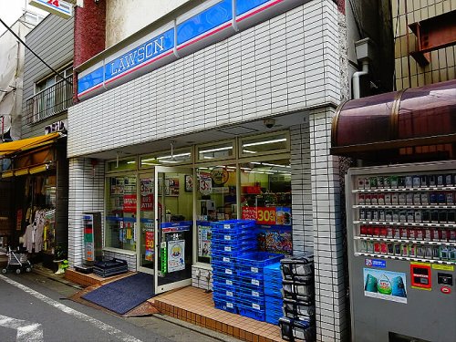 コンビニ　ローソン 代田橋駅北口（コンビニ）まで247m