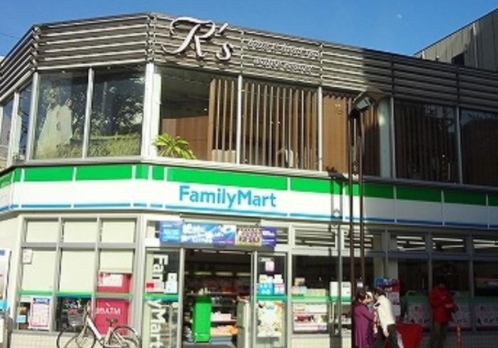 コンビニ　ファミリーマート　中延２丁目店（コンビニ）まで246m