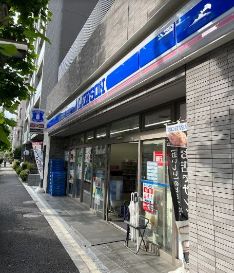 コンビニ　ローソン江東新大橋二丁目店（コンビニ）まで215m