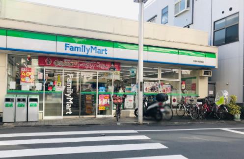 コンビニ　ファミリーマート 大島中央銀座店（コンビニ）まで118m