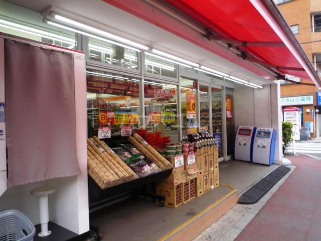 コンビニ　ローソンストア100 板橋三丁目店（コンビニ）まで183m