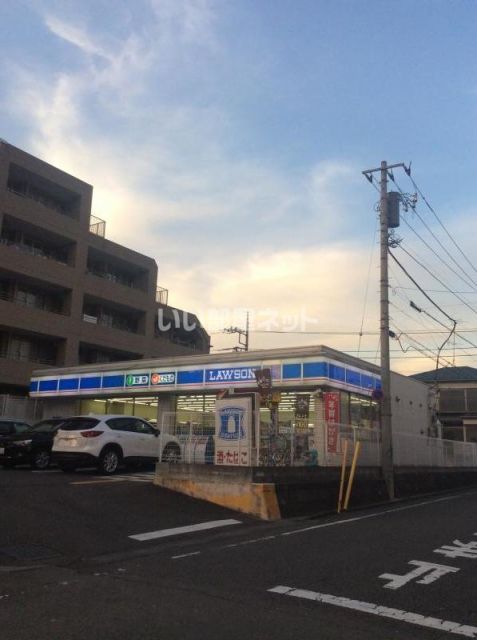コンビニ　ローソン 町田成瀬中央通店（コンビニ）まで593m