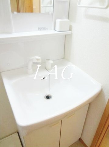 洗面設備　独立洗面台です。