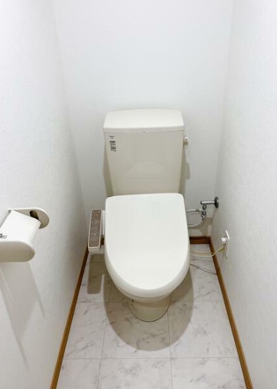 トイレ　※写真は別タイプ参考写真です