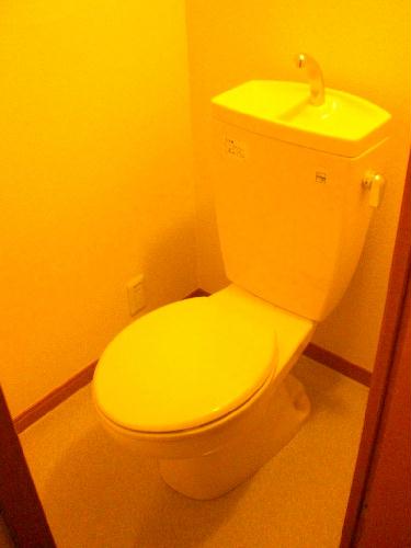 トイレ　バス・トイレはもちろん別です。