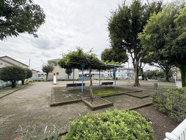 公園　諏訪公園（公園）まで70m