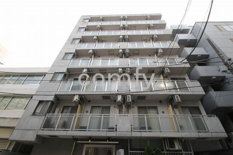 建物外観　タイル貼りの重厚感のある外観