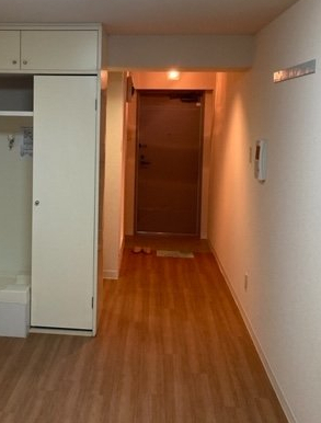 東京メトロ東西線 早稲田駅 徒歩5分 7階建 築36年の玄関写真