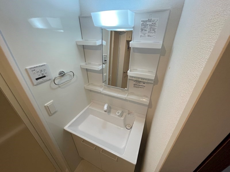 洗面設備　※他号室イメージ