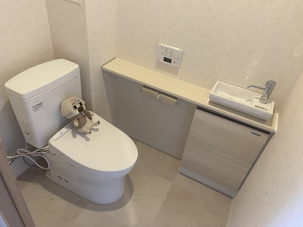 シー・クリサンス西岡本のトイレ写真