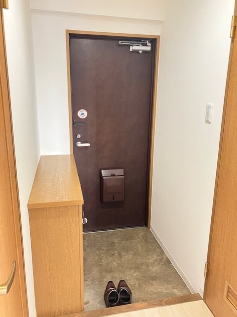 エスタ泉の玄関写真