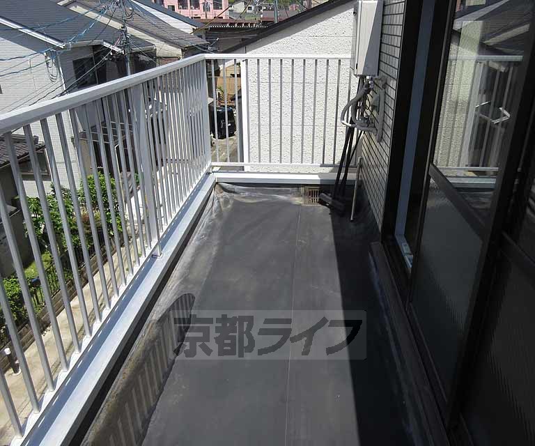 バルコニー　洗濯物を干せます