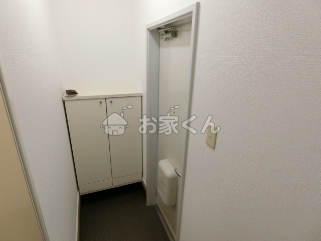 山陽電鉄本線 月見山駅 徒歩3分 2階建 築34年の玄関写真