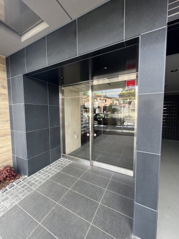 エントランス　グリシーナ横浜桜木町