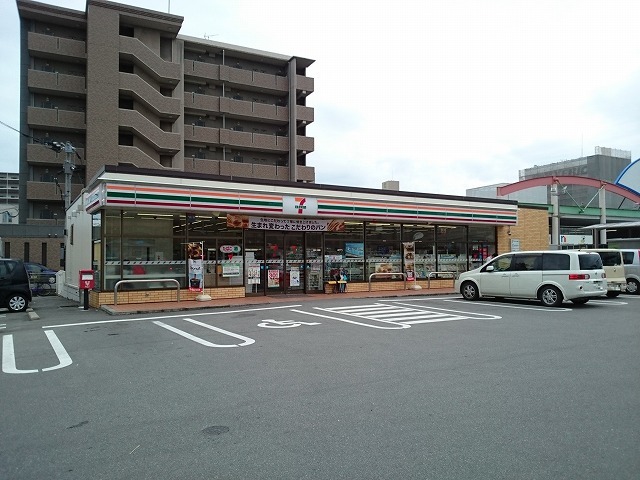 コンビニ　セブンイレブン 熊本本荘町店（コンビニ）まで489m