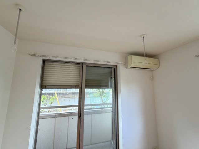 その他設備　★防犯シャッター　室内物干しフック★