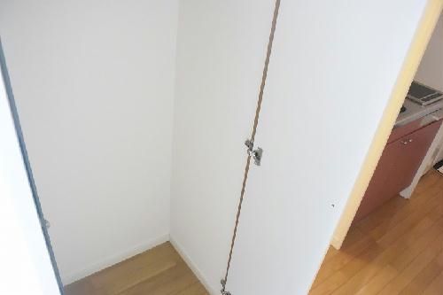 レオパレスMARUKITAのトイレ写真