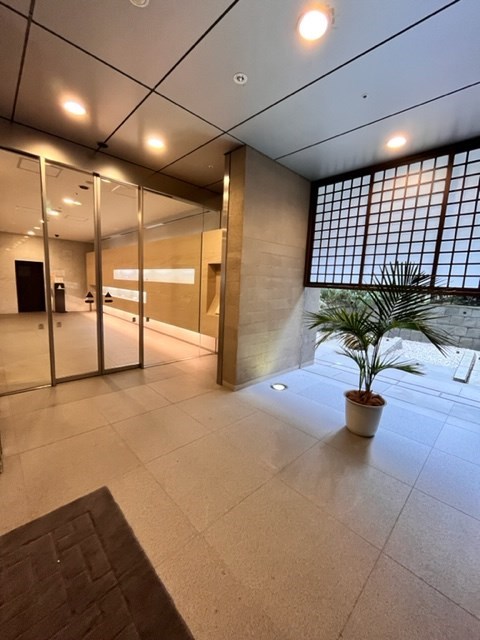 ＪＲ中央線 市ケ谷駅 徒歩4分 11階建 築22年の外観写真