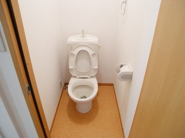 トイレ　★お部屋探しは株式会社タウンハウジング東京まで★
