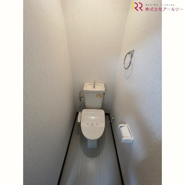トイレ　ウォシュレット便座