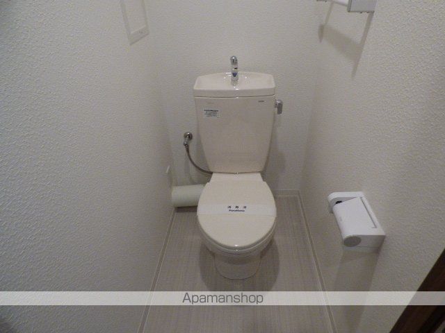 地下鉄千日前線 北巽駅 徒歩16分 3階建 築15年のトイレ写真