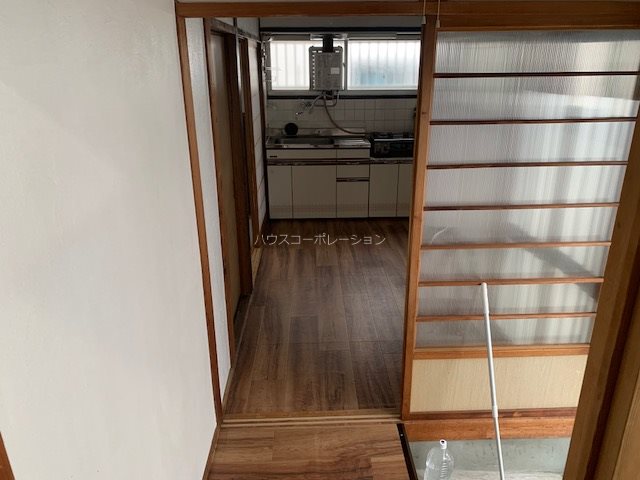 大庄中通4丁目2-7戸建の居間写真