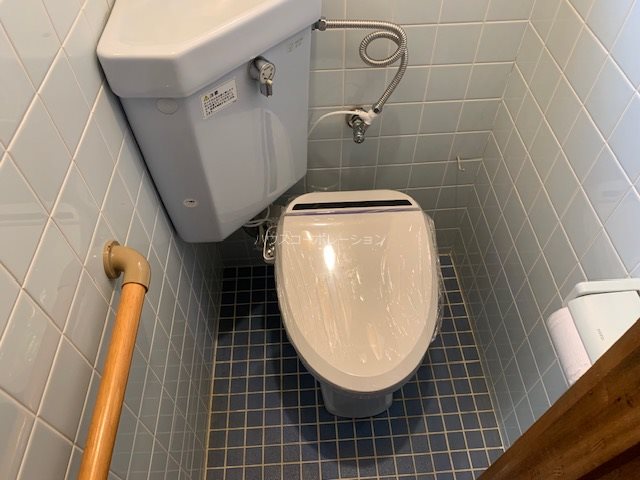 大庄中通4丁目2-7戸建のトイレ写真