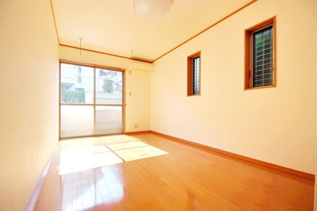 居室・リビング　★お部屋探しはタウンハウジング稲田堤店まで★