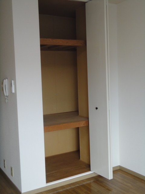 収納　クローゼット