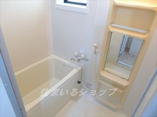 バス・シャワールーム　窓あり