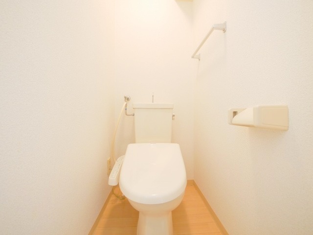 【札幌市中央区北八条西のマンションのトイレ】