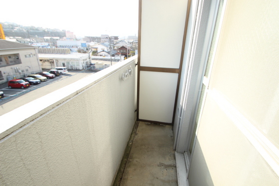 バルコニー　※他の号室の写真です。