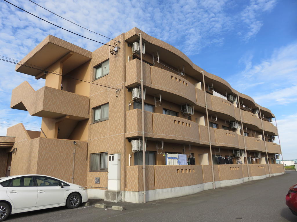 ファミーユ館林