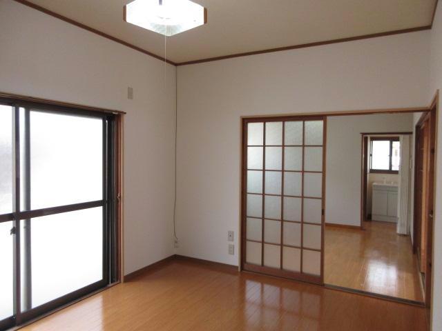 居室・リビング　広々しています