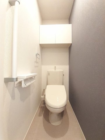 【富山市森のアパートのトイレ】
