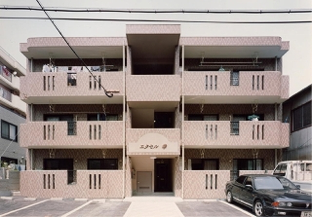鹿児島市小松原のマンションの建物外観