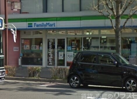 コンビニ　ファミリーマート河原町丸太町店（コンビニ）まで216m