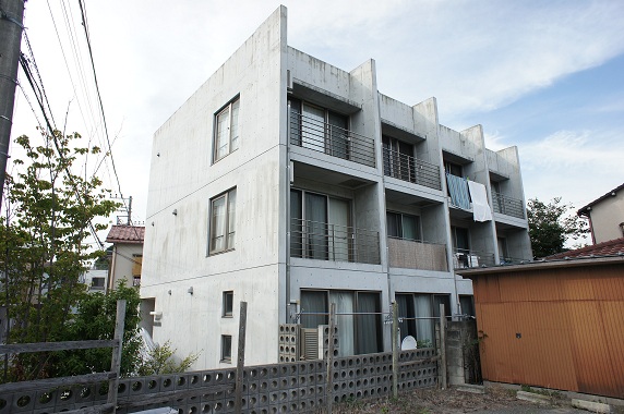 鎌倉市大町のマンションの建物外観