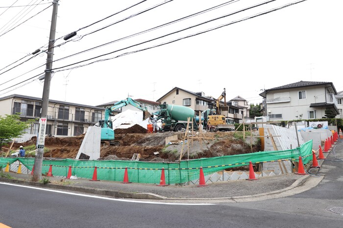 横浜市青葉区あざみ野のアパートの建物外観