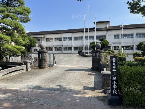 【久留米市三潴町草場のアパートの小学校】