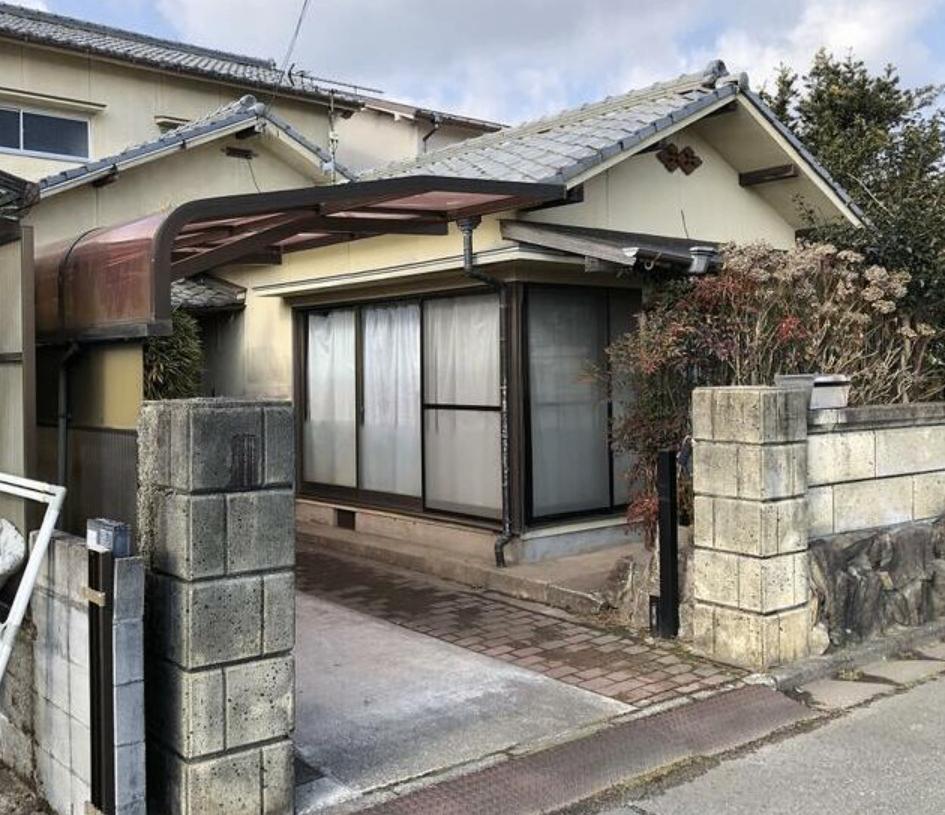 鶴居戸建の建物外観