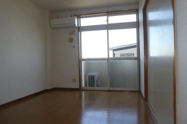 居室・リビング　洋室