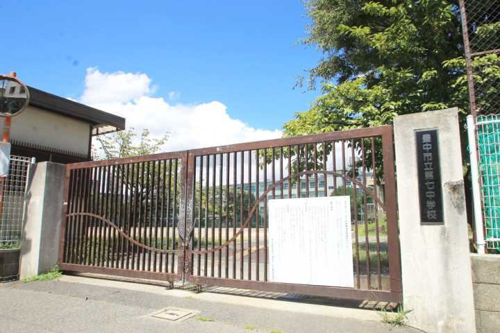 中学校　第七中学校（中学校）まで468m