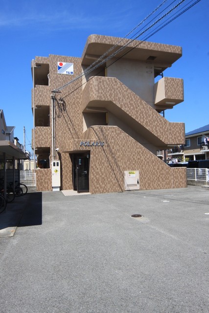 松山市清住のマンションの建物外観