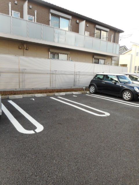 【ハミングコートおおたかの森の駐車場】