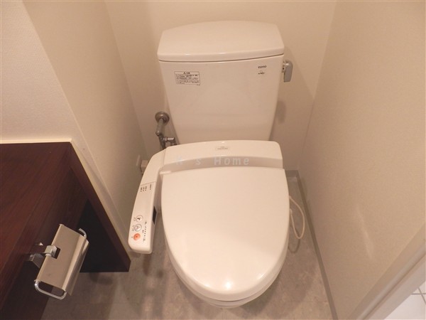 トイレ　ウォシュレット付
