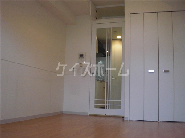 居室・リビング　明るいお部屋