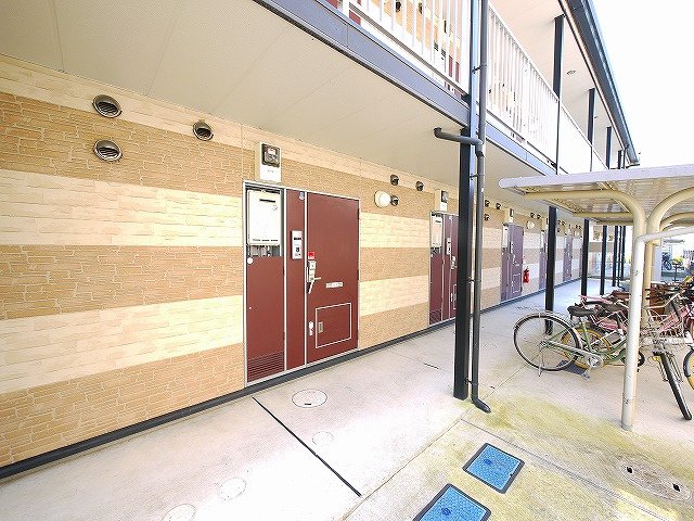 エントランス　玄関前スペース