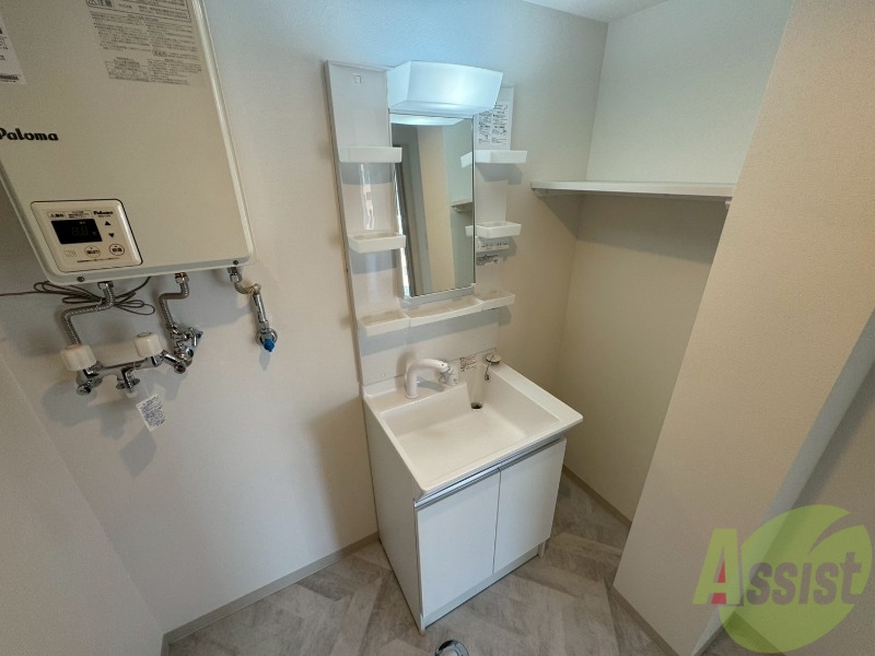 洗面設備　こちらに洗面台があります。朝の洗顔はこちらで。