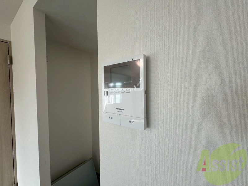 セキュリティ　ＴＶモニター付インターホンです。来客者の顔が見えるので安心！